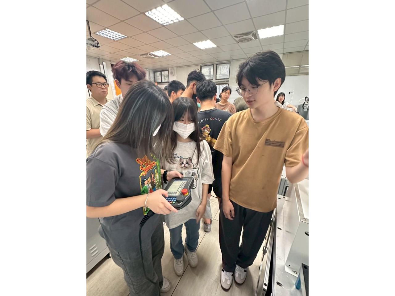 機械營