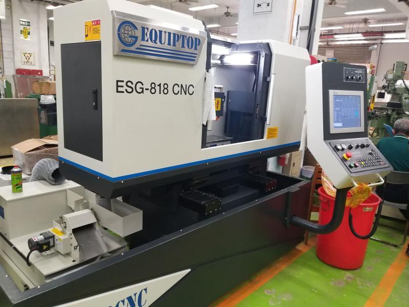 機械工場-成型磨床與光纖雷射